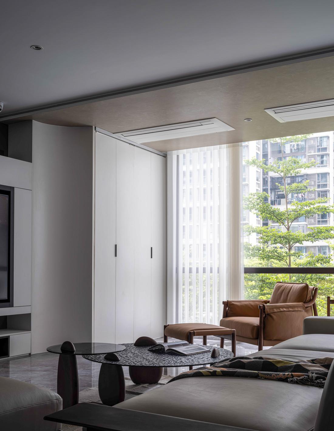 悬空楼梯下的蓝调空间丨中国广州-18