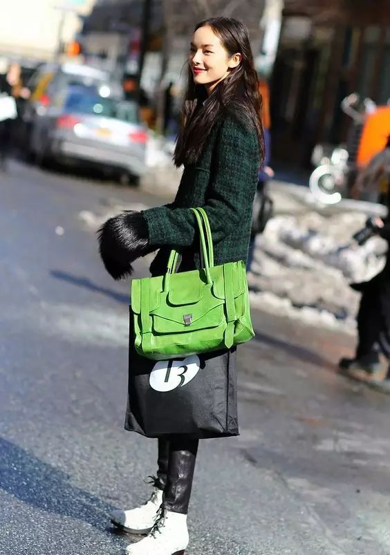 2017 流行色草木绿，这样穿让你远离路人-70