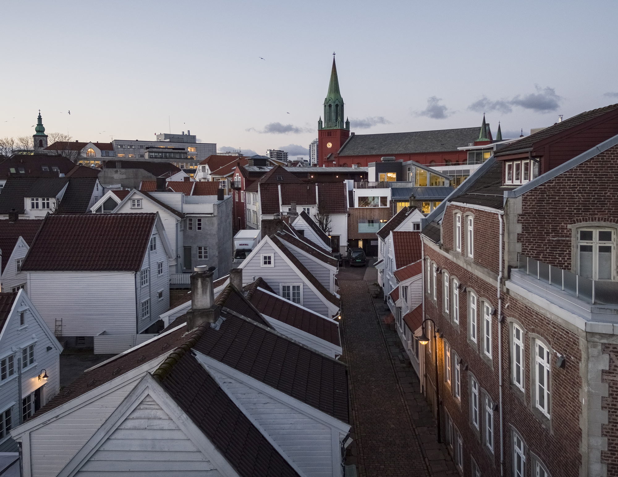 挪威海滨小镇的木质生活 | ABC Street House-22