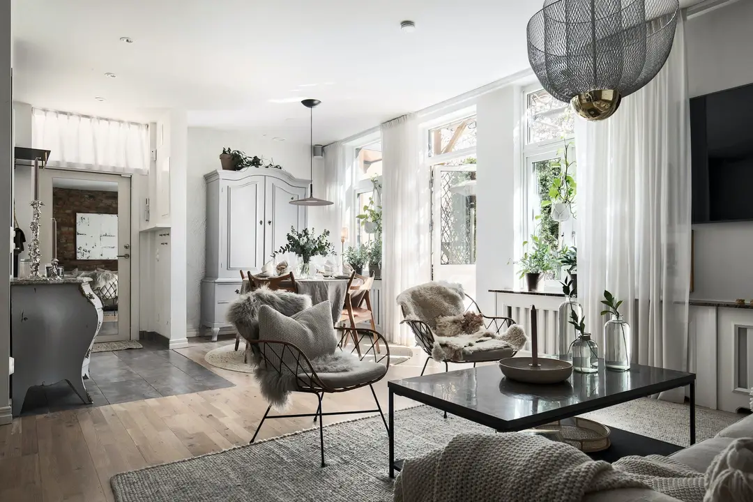 斯德哥尔摩 61m2 复古小镇屋，完美融合现代生活与古典魅力-1