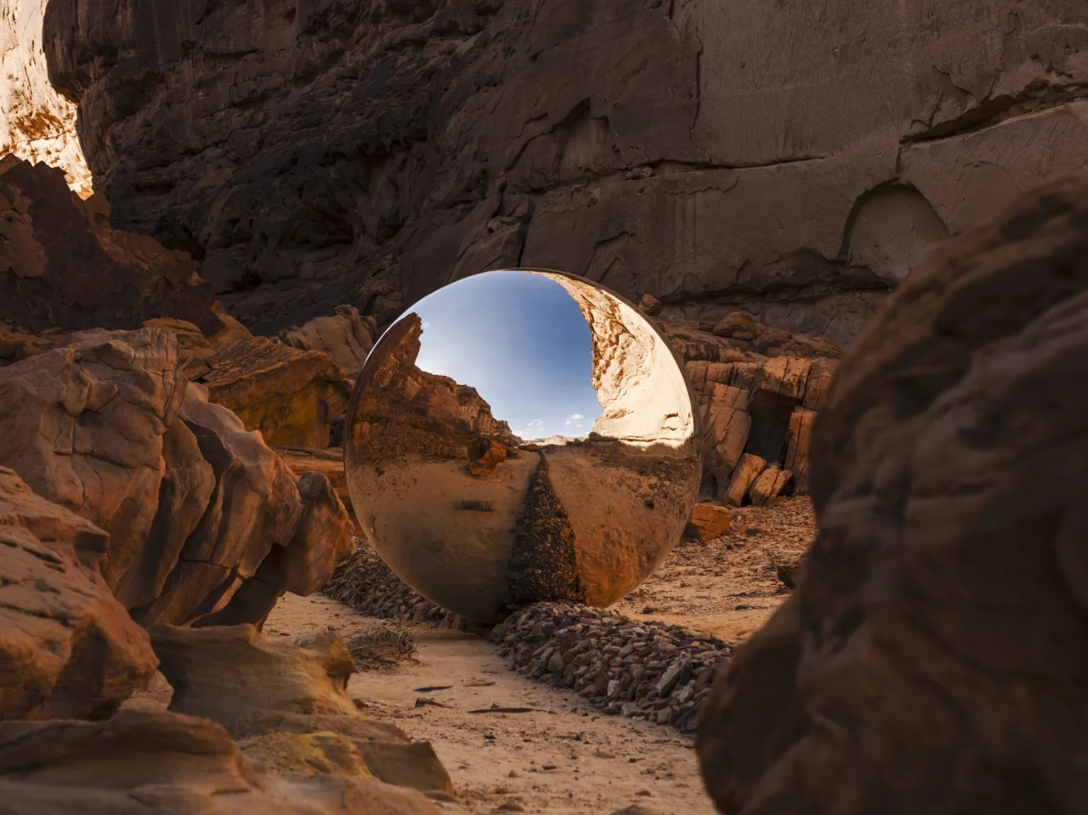 2024“缺席的存在”沙漠艺术双年展丨沙特阿拉伯丨Maya El Khalil,Marcello Dantas-12