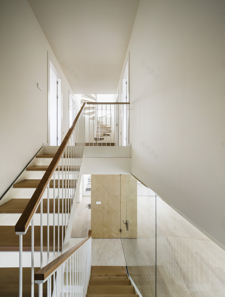 三宅共构的理性空间·西班牙 Granada 市住宅设计-28