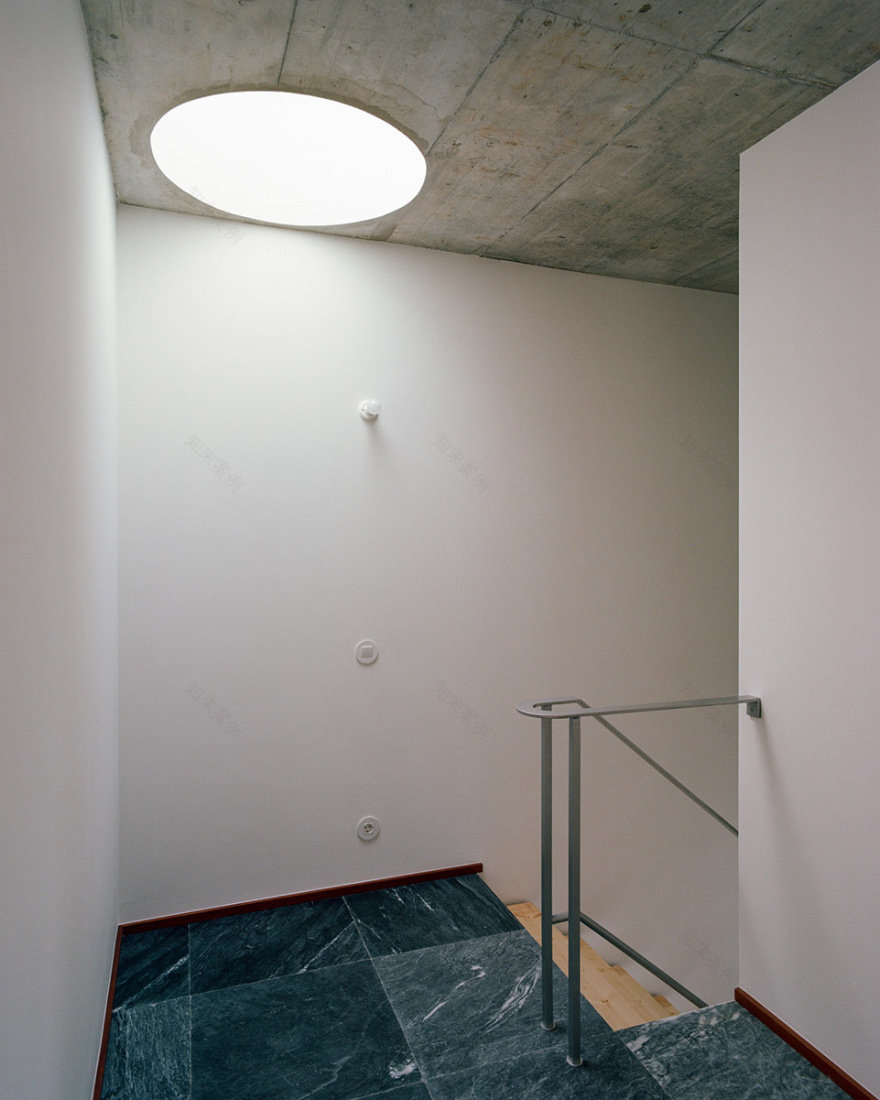 卡片住宅 | 葡萄牙 Fala Atelier 设计的双层“变形盒子”-27