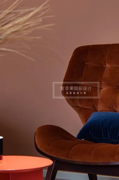 打破常规的色彩之家·现代风格设计案例丨紫苹果装饰集团-24