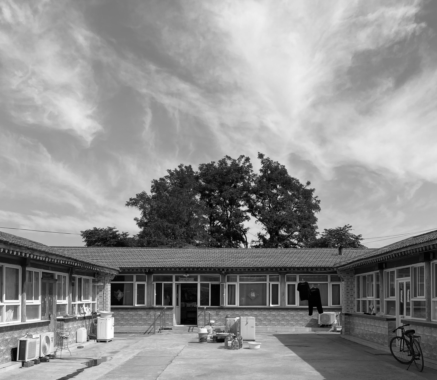 十字交叉之家 – 一朵屋面下的安顿与穿梭丨中国北京丨察社办公室-160