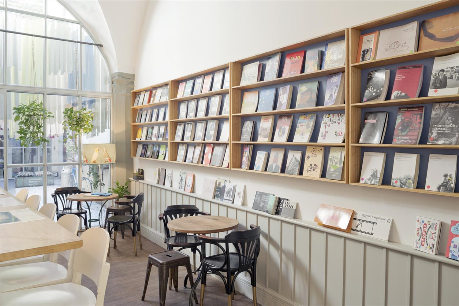 意大利 BRAC 书吧 | 舒适阅读空间的设计魅力-6