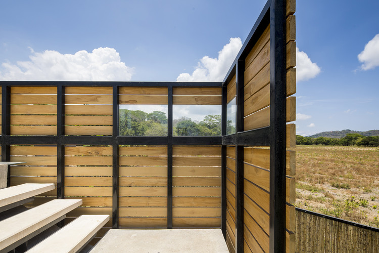 Yellow Door House  NiHu Arquitectos-62