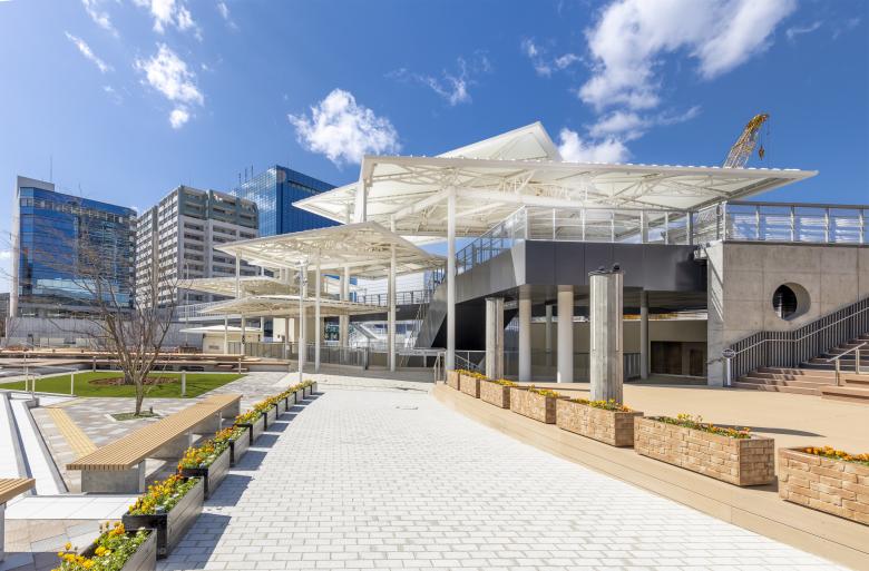 箕面船場阪大前駅エントランス丨日本大阪丨ジオグラフィック・デザイン・ラボ-16