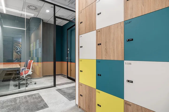 涂料巨头阿克苏诺贝尔华沙办公设计-18