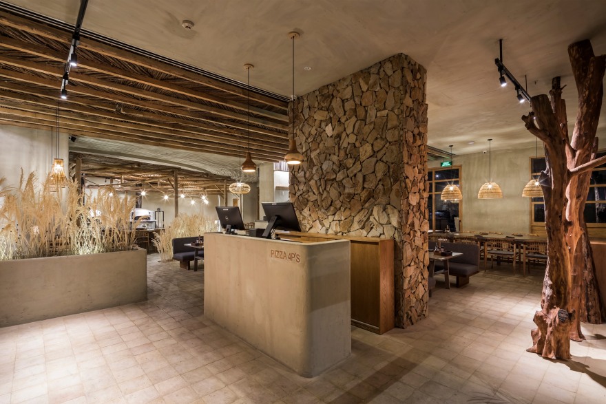 越南"Pizza 4P's"餐厅设计 · 海边别墅中的自然优雅-68