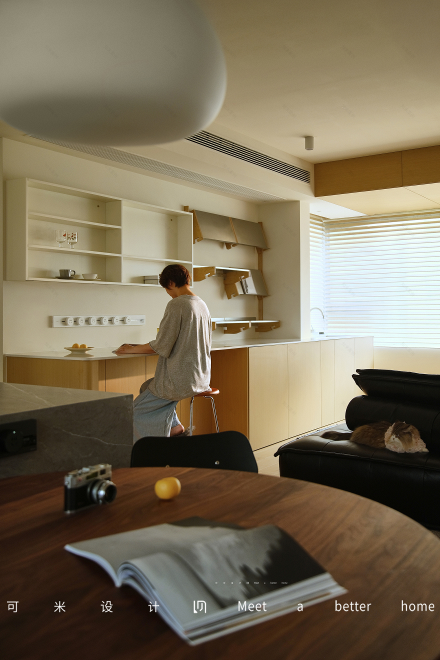 原木风的家能有多绝?我找到了烟火气+设计感的平衡术-19