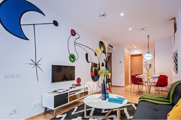 HBD华贝分享夸张涂鸦的公寓-0