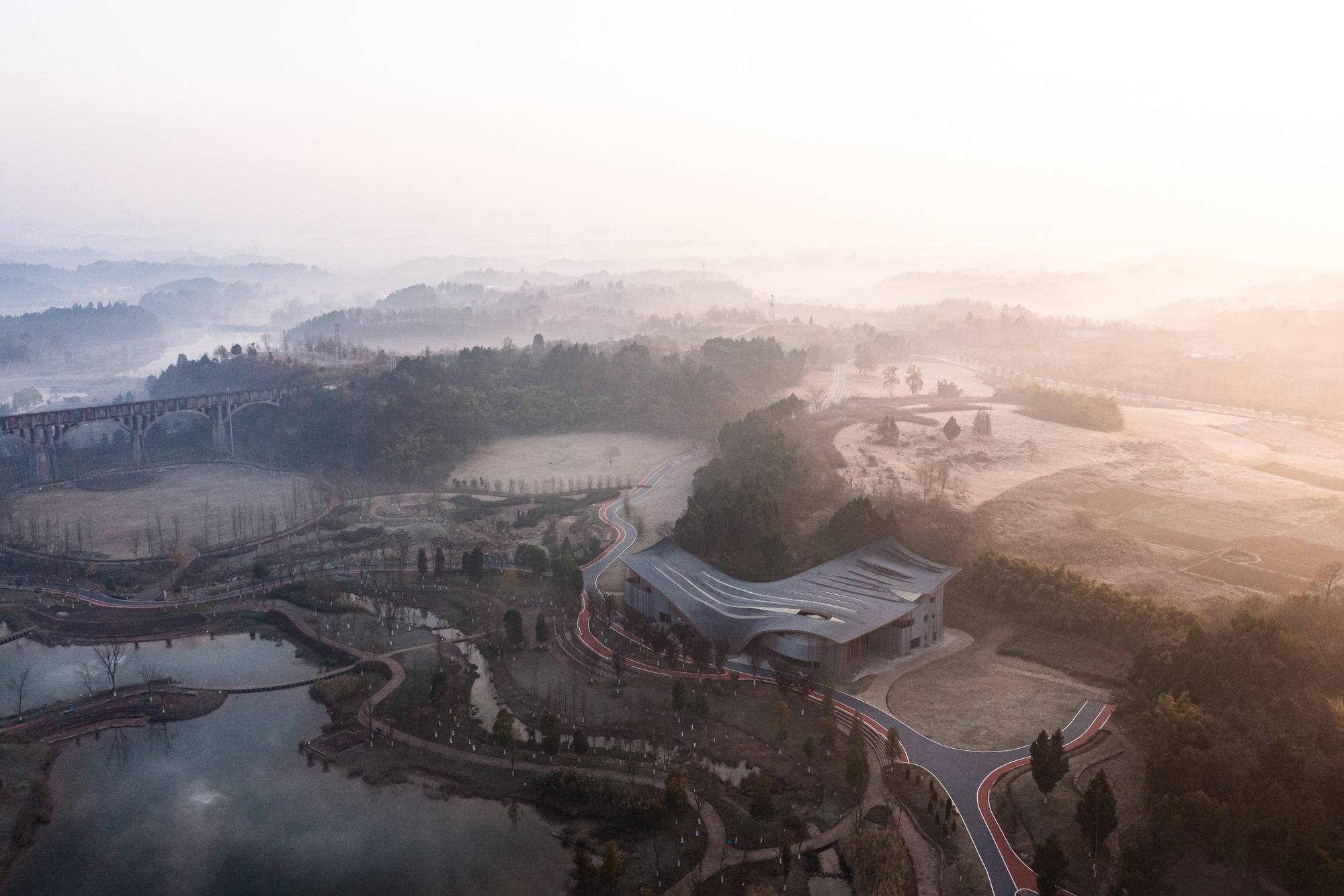Renmin Canal Water Conservancy Culture Zhongjiang Memorial Hall / AOMOMO Studio, Shanghai Jiao Tong University-41