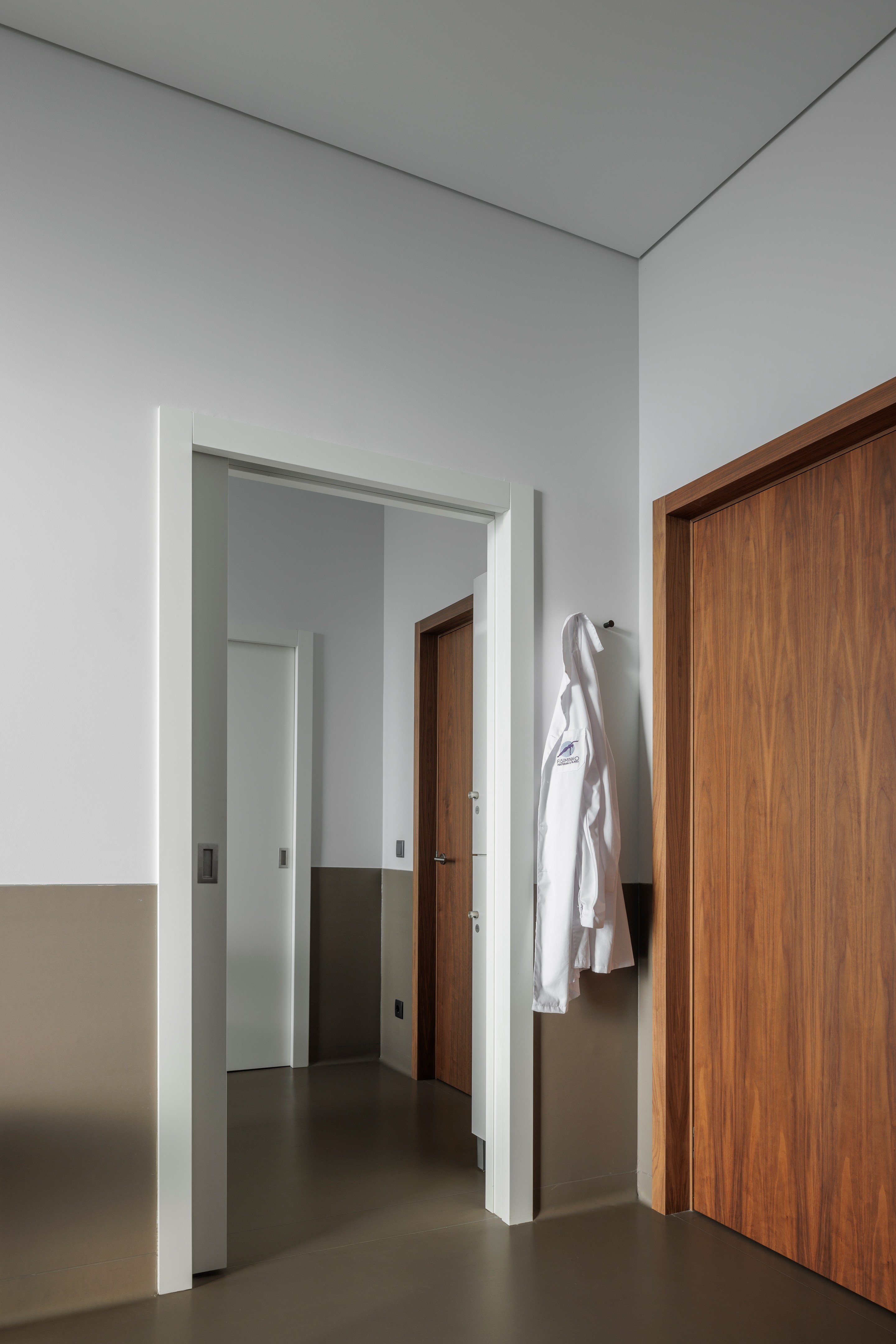 费西米尼奥物理治疗诊所丨葡萄牙丨L2C Arquitectura-34