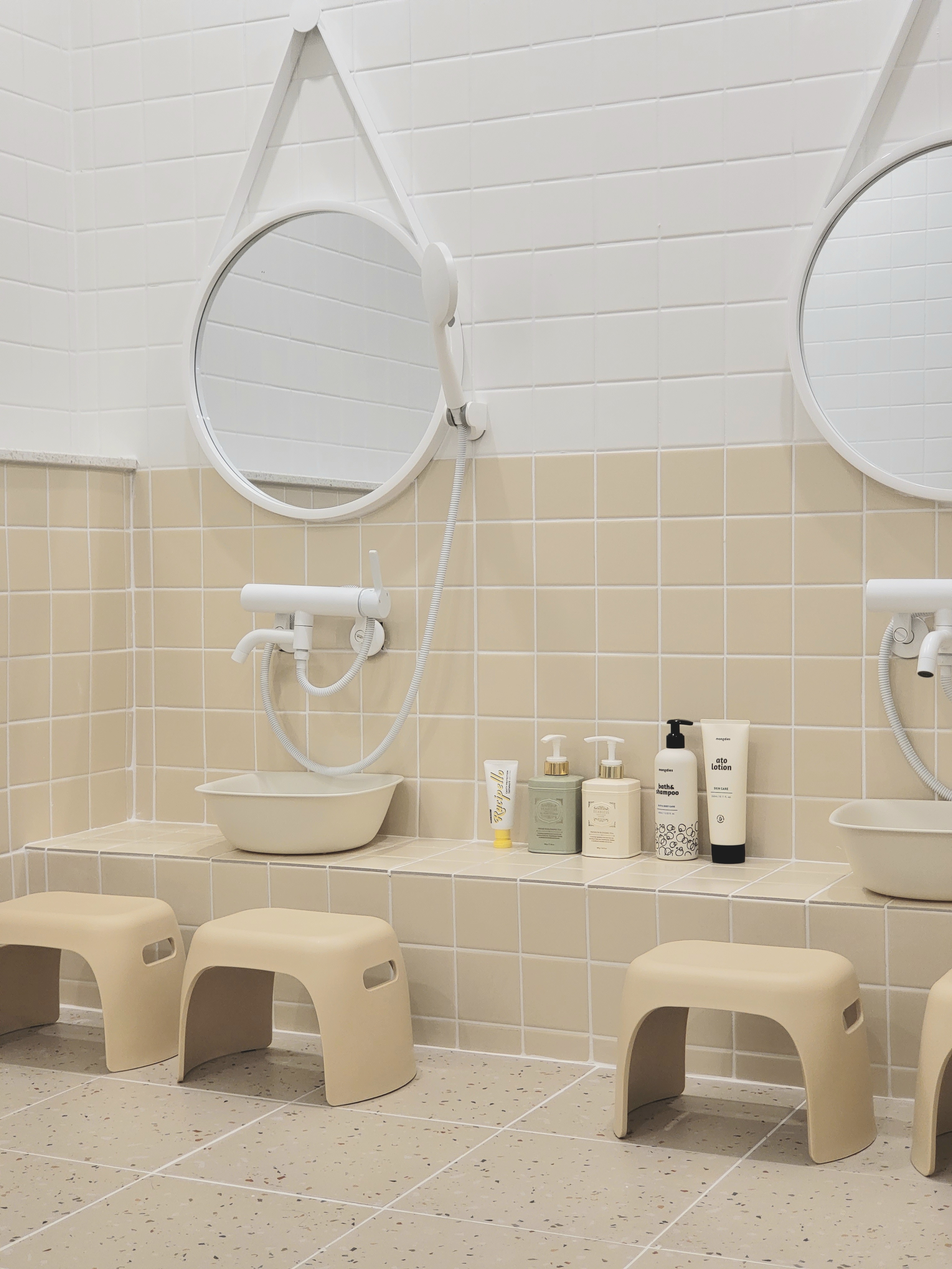 高级白色设计，75 平小户型的华丽变身-19