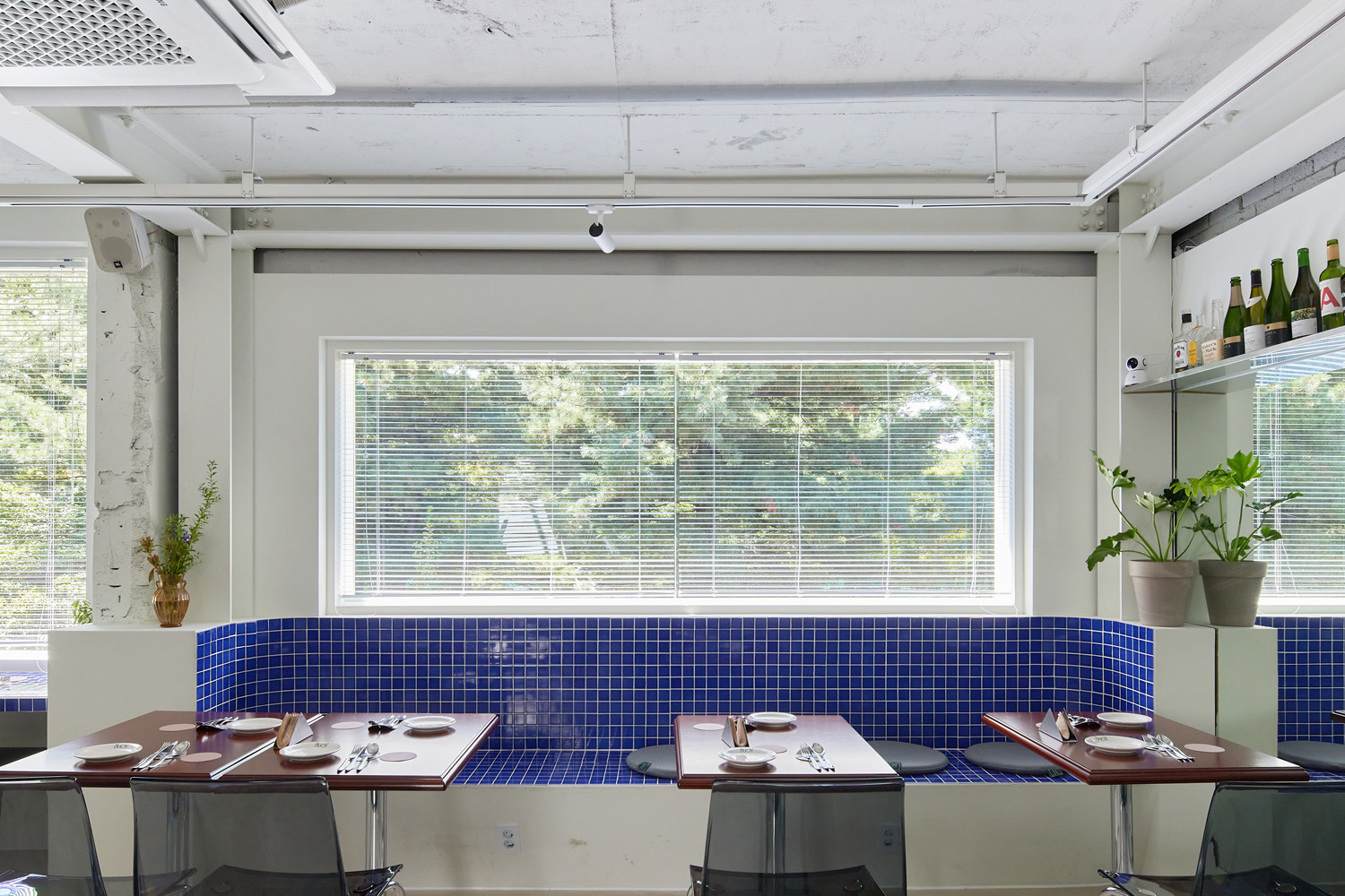 白色与蓝色的简约时尚 | 18 平米小空间的优雅转身-7