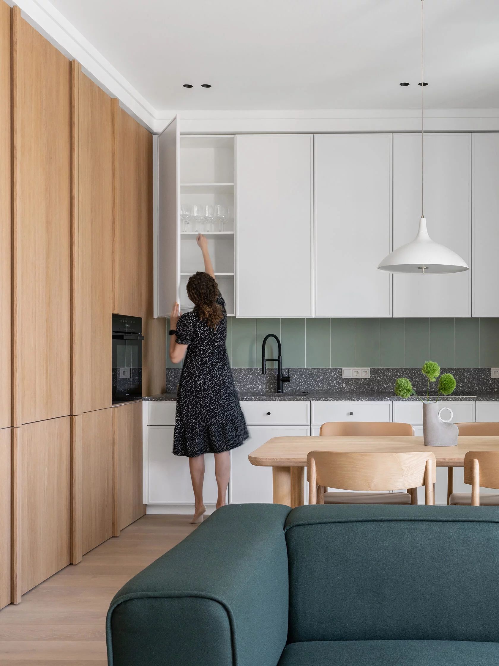 66㎡一居室,用一抹绿点亮整个空间丨俄罗斯莫斯科丨BUREAUSLOVO-21