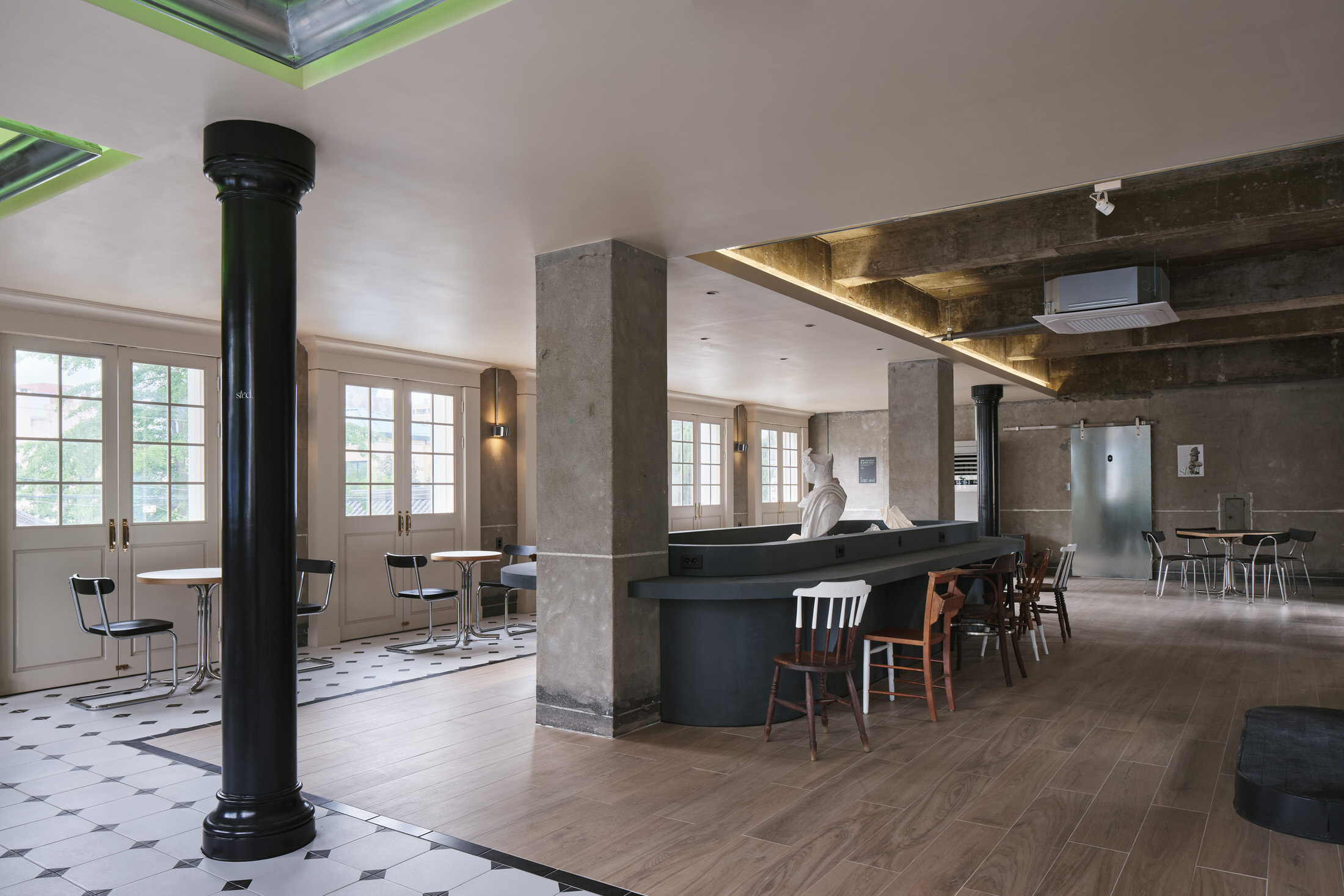 首尔欧式咖啡馆丨韩国首尔丨釜山 Design by 83-19