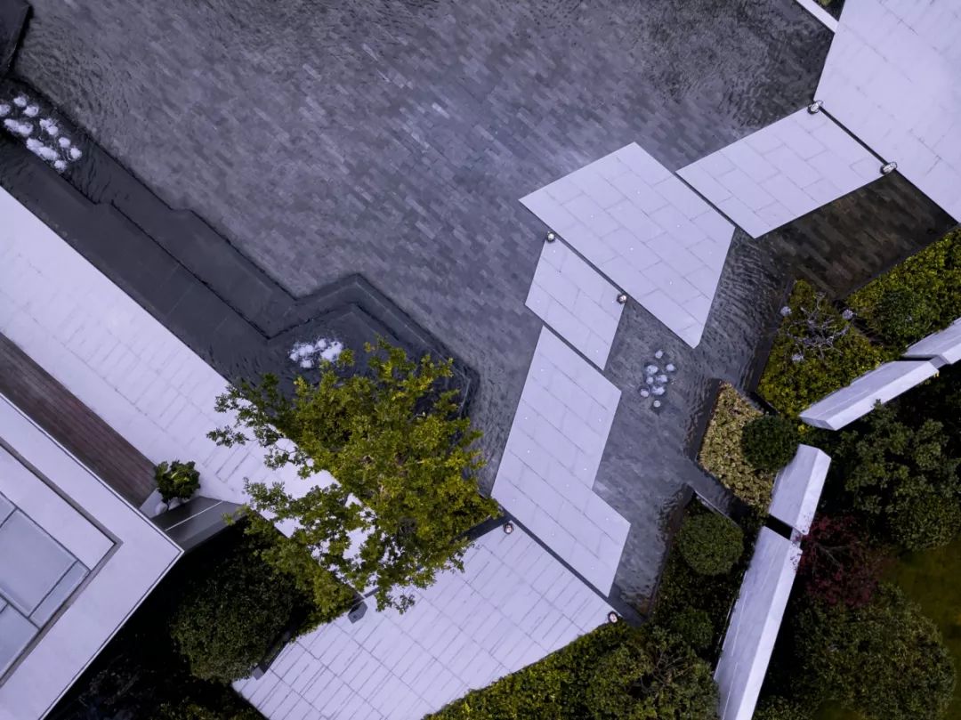 温州中梁都会中心 | 现代简约的度假空间设计-32