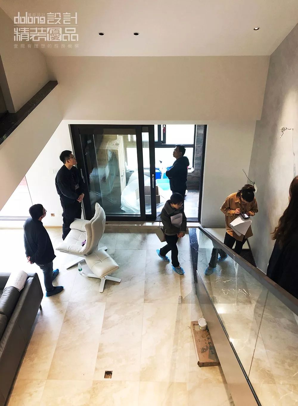 复地御钟山 400 平现代简约设计,儿童活动区与餐厅空间巧妙结合-40