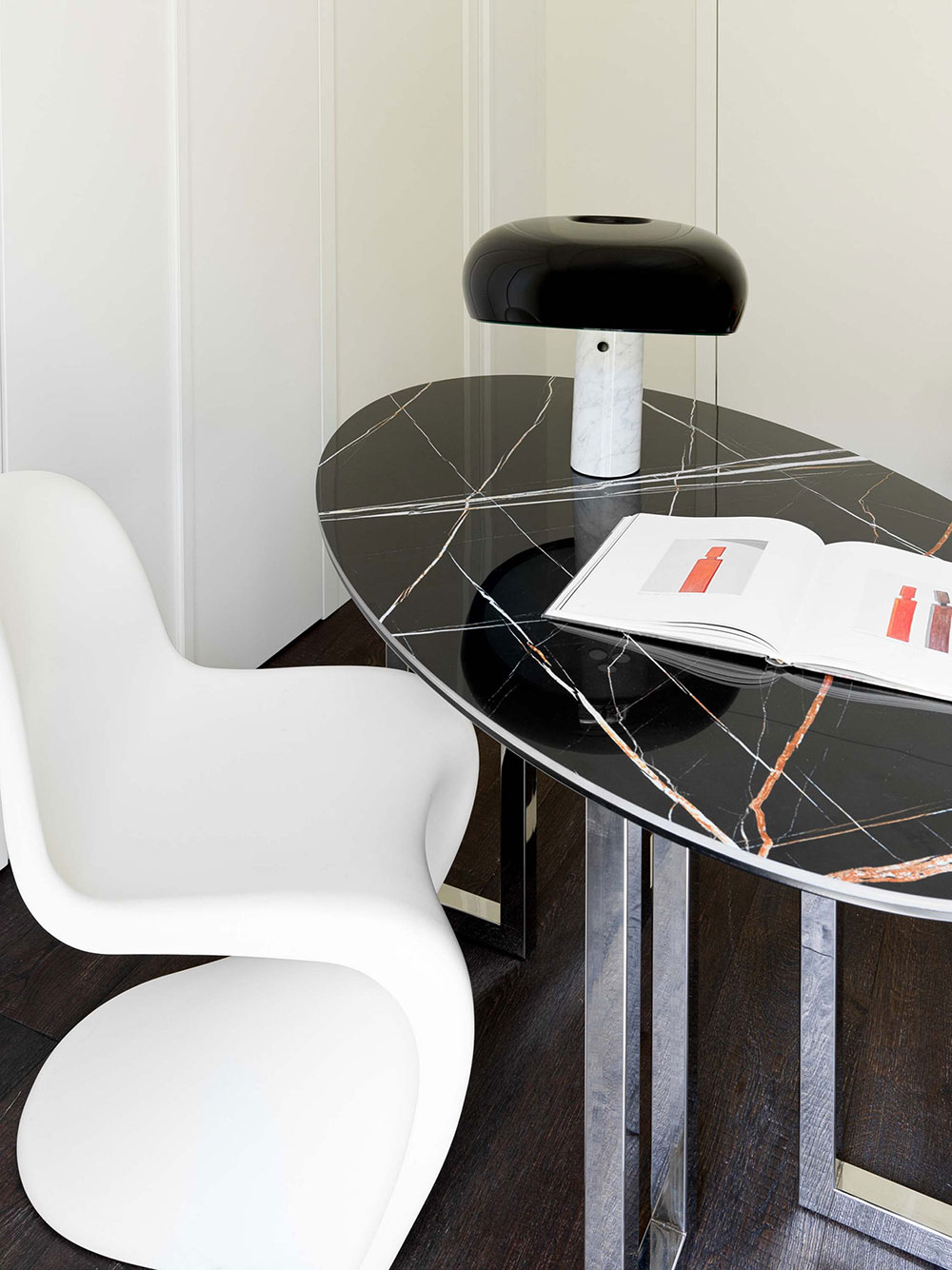 莫斯科斯大林式建筑中带时髦家具的明亮公寓(85 平方米)-18