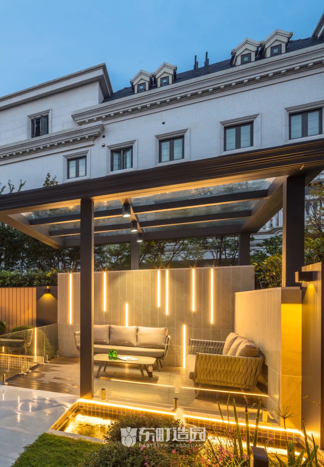 80㎡现代简约庭院，水景与夜景的完美融合-58