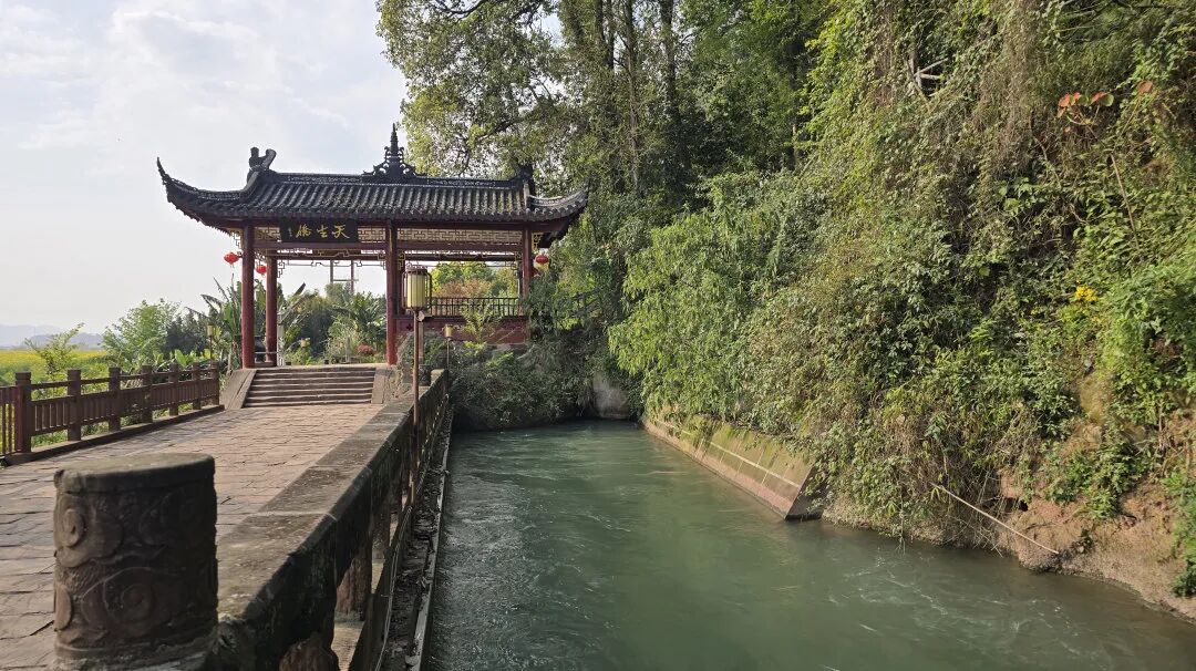 全域灌渠新面貌，中建八局这个项目为春耕送来“及时雨”-97