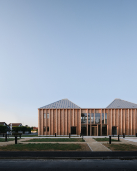 Taverny Medical Center / MAAJ ARCHITECTES