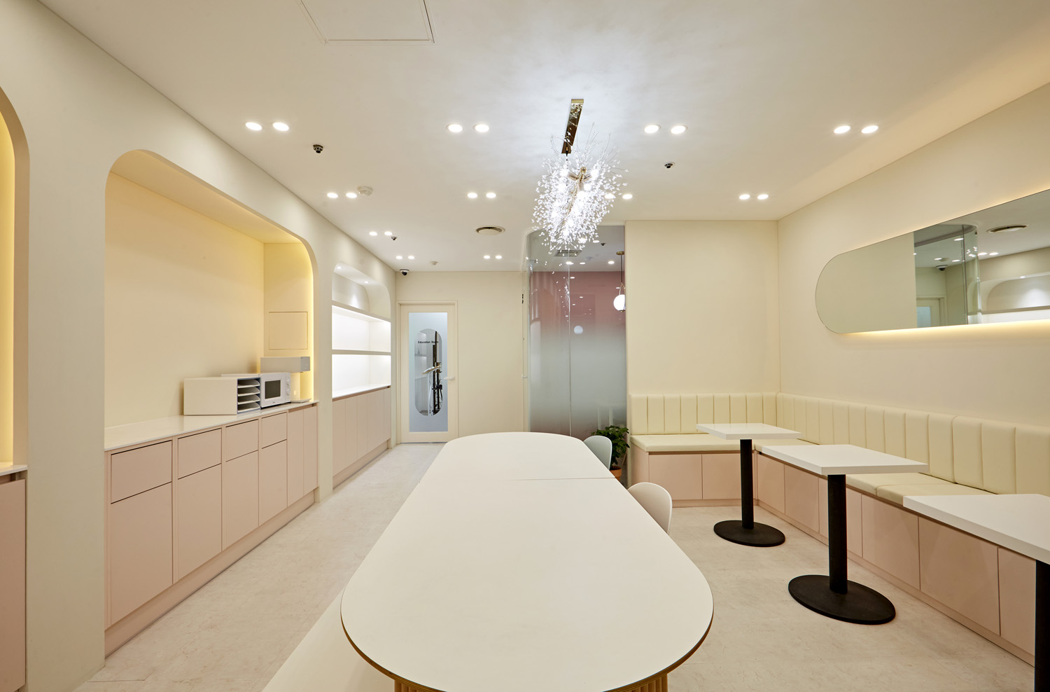 CS 共享办公空间 | 极简设计的 115 平米办公室内饰-9