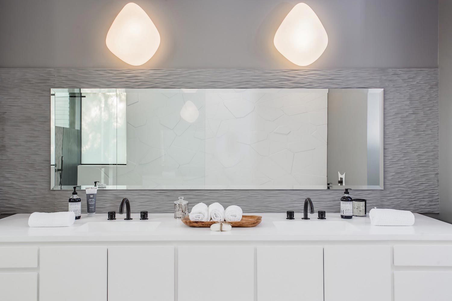 Wave House by Mario Romano a work of art inspired by the patterns of nature for a modern family   CAANdesign  Architecture and home design blog-8