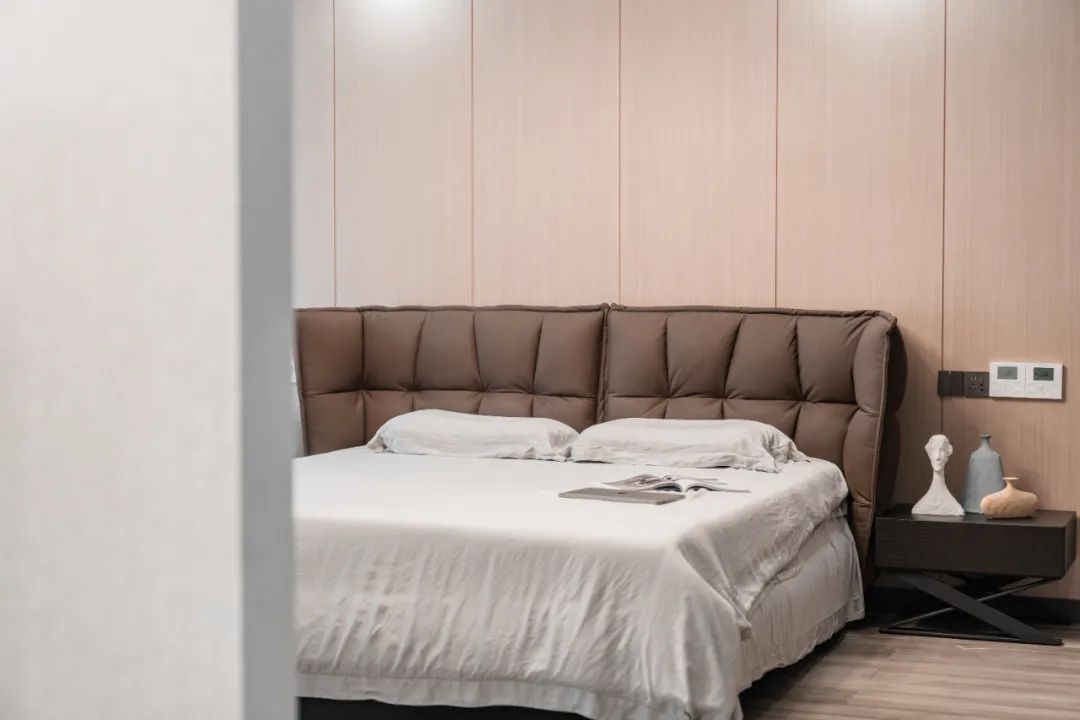 95后小夫妻550㎡婚房，演绎浪漫轻奢格 | 苏远芳设计-22