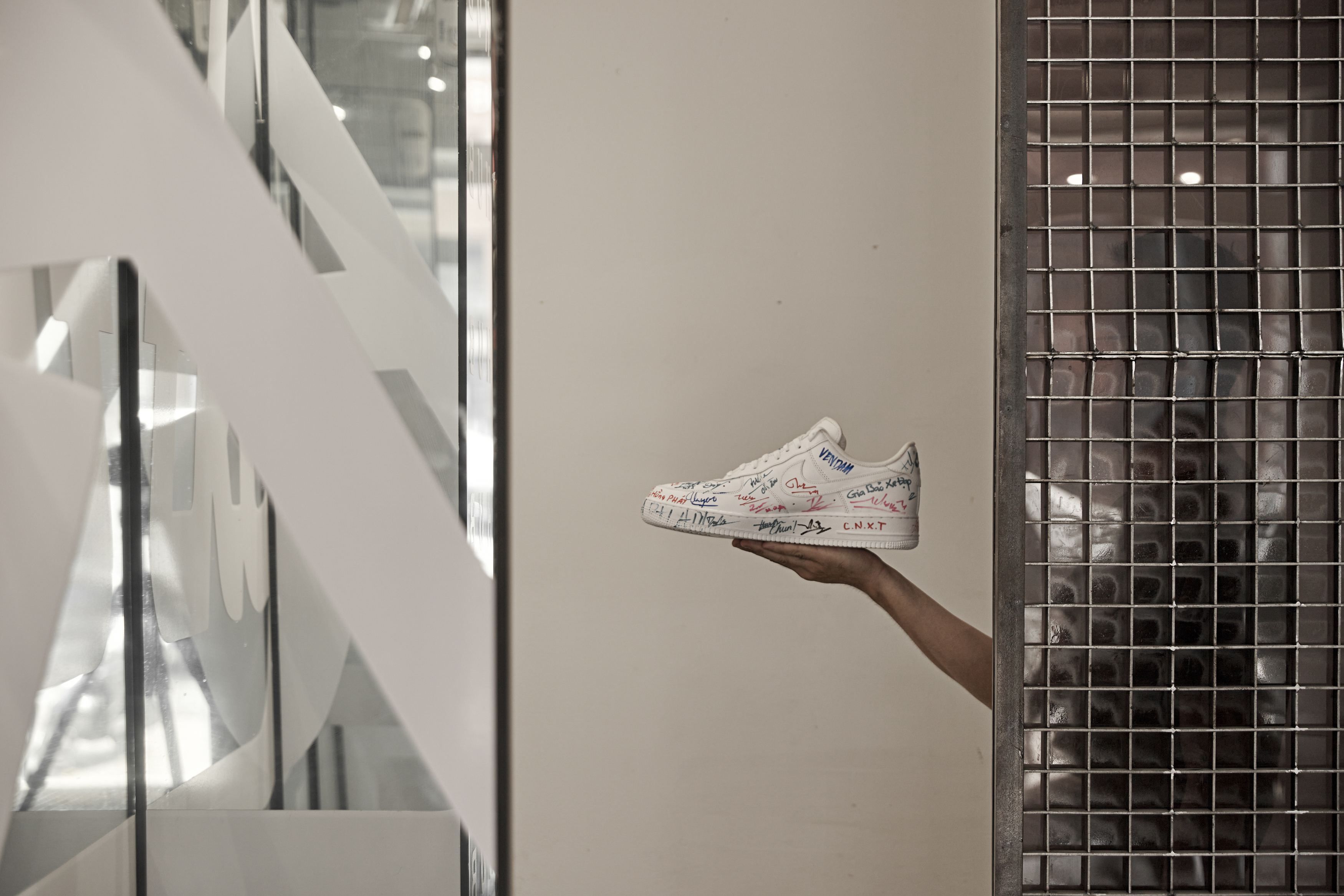 鞋类护理旗舰店丨越南胡志明市丨Emem Design-23