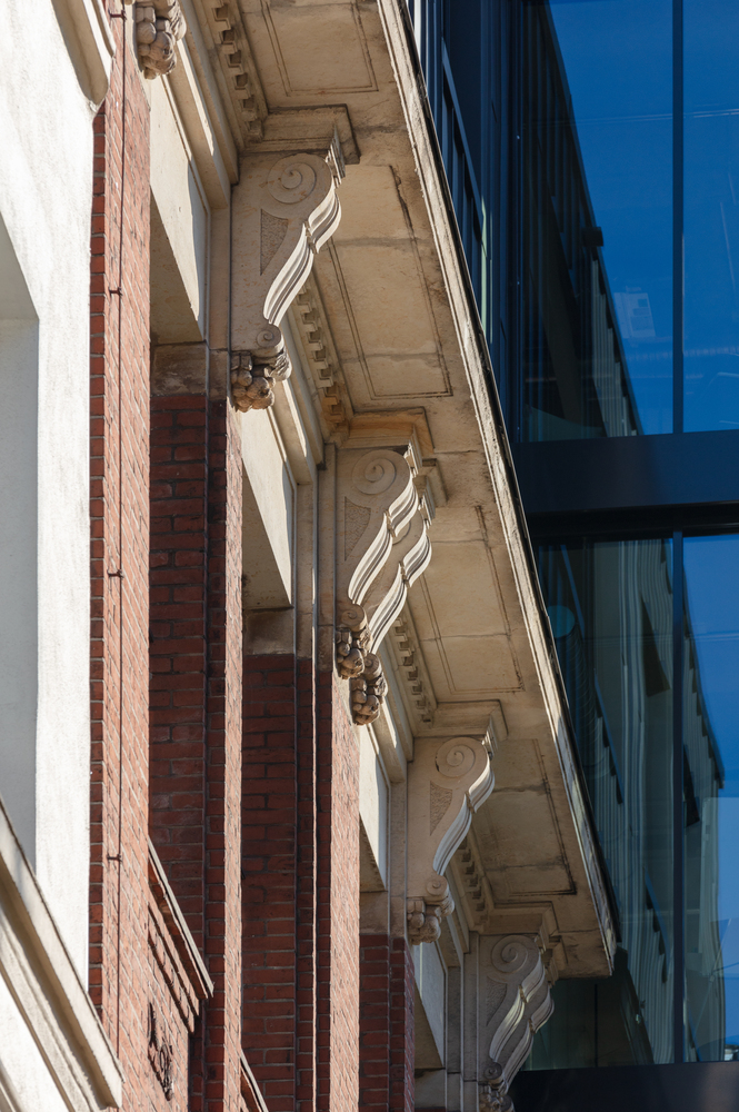 汉堡历史建筑翻新与扩建,旧砖新玻璃共融共生-29