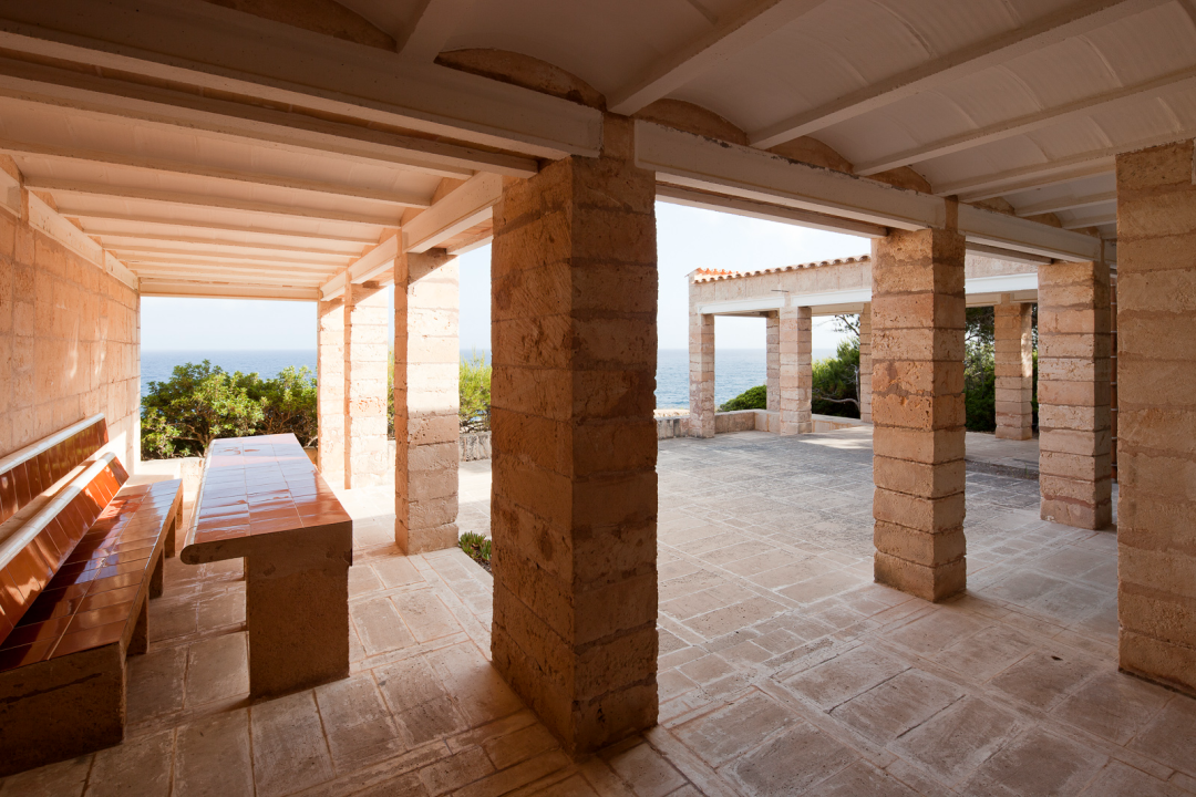 罐头清单或能利斯(具体含义需根据更多上下文来确定)丨西班牙丨约翰·伍重-41