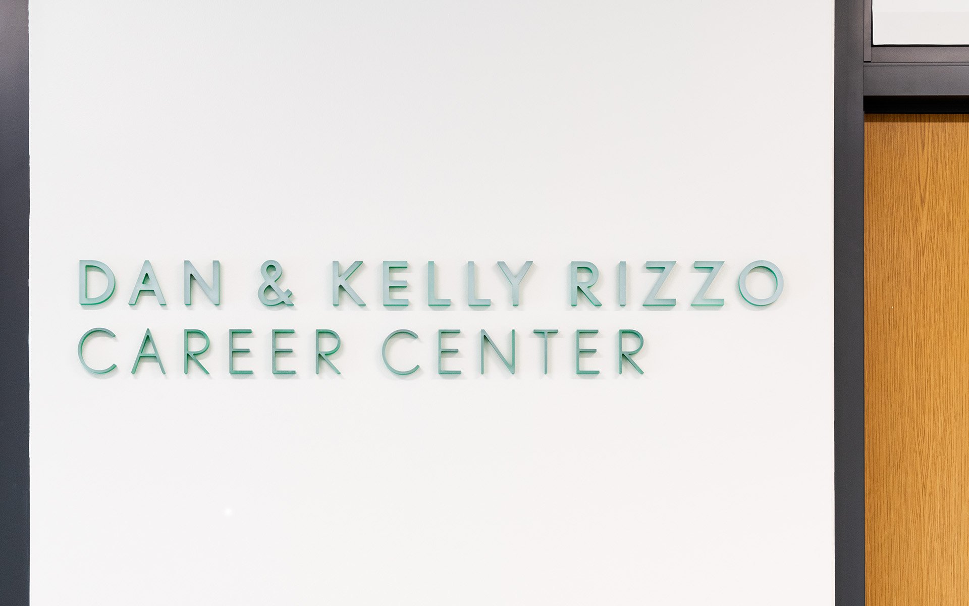 费尔南德斯创新与协作学习中心-标识设计-11