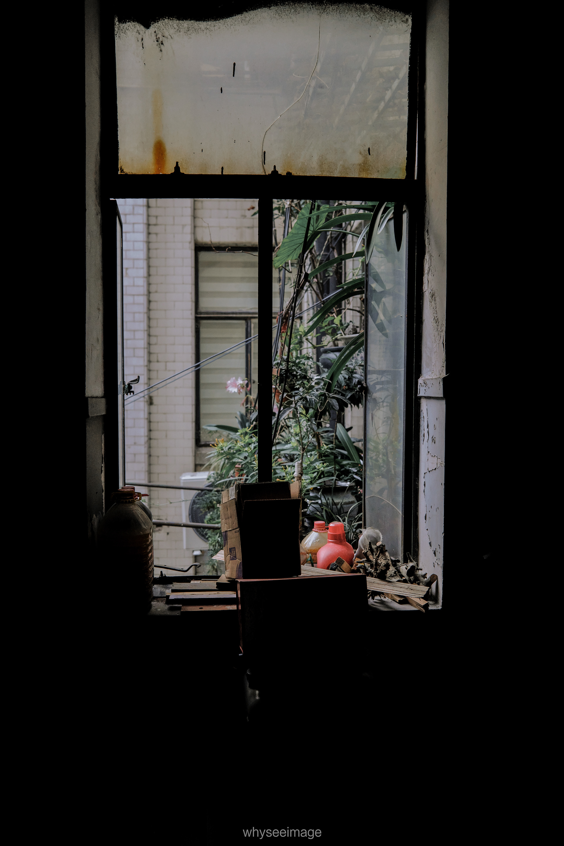 在被框选的画面之外 · 不如回到街头丨中国上海丨whyseeimage-77