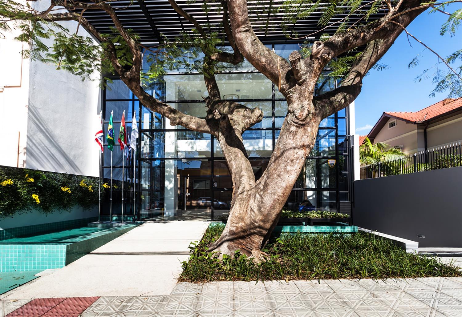 FCDL 行政大楼 | 现代设计与环保理念的完美结合-10