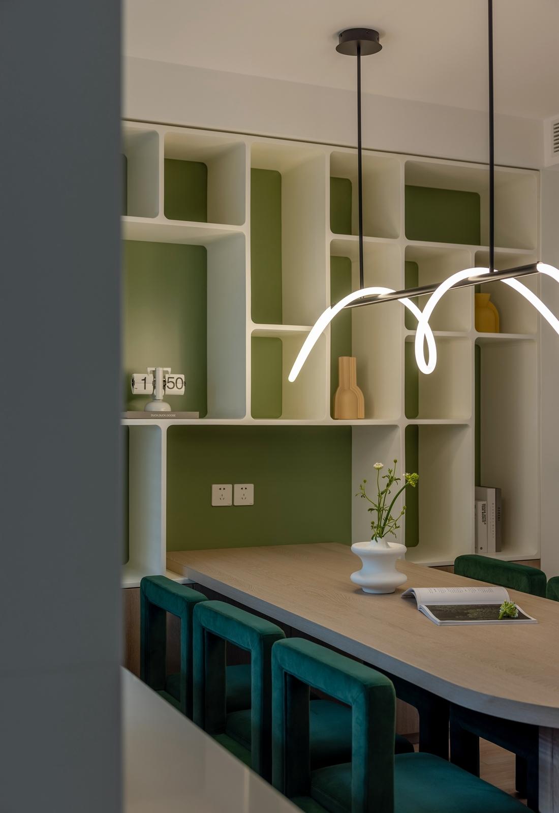 孟菲斯风格三代同堂温馨家居设计-30