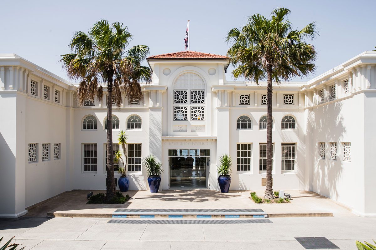 Woolly Bay Hotel | Bar | Restaurant | Woolloomooloo - Luchetti Krelle-9