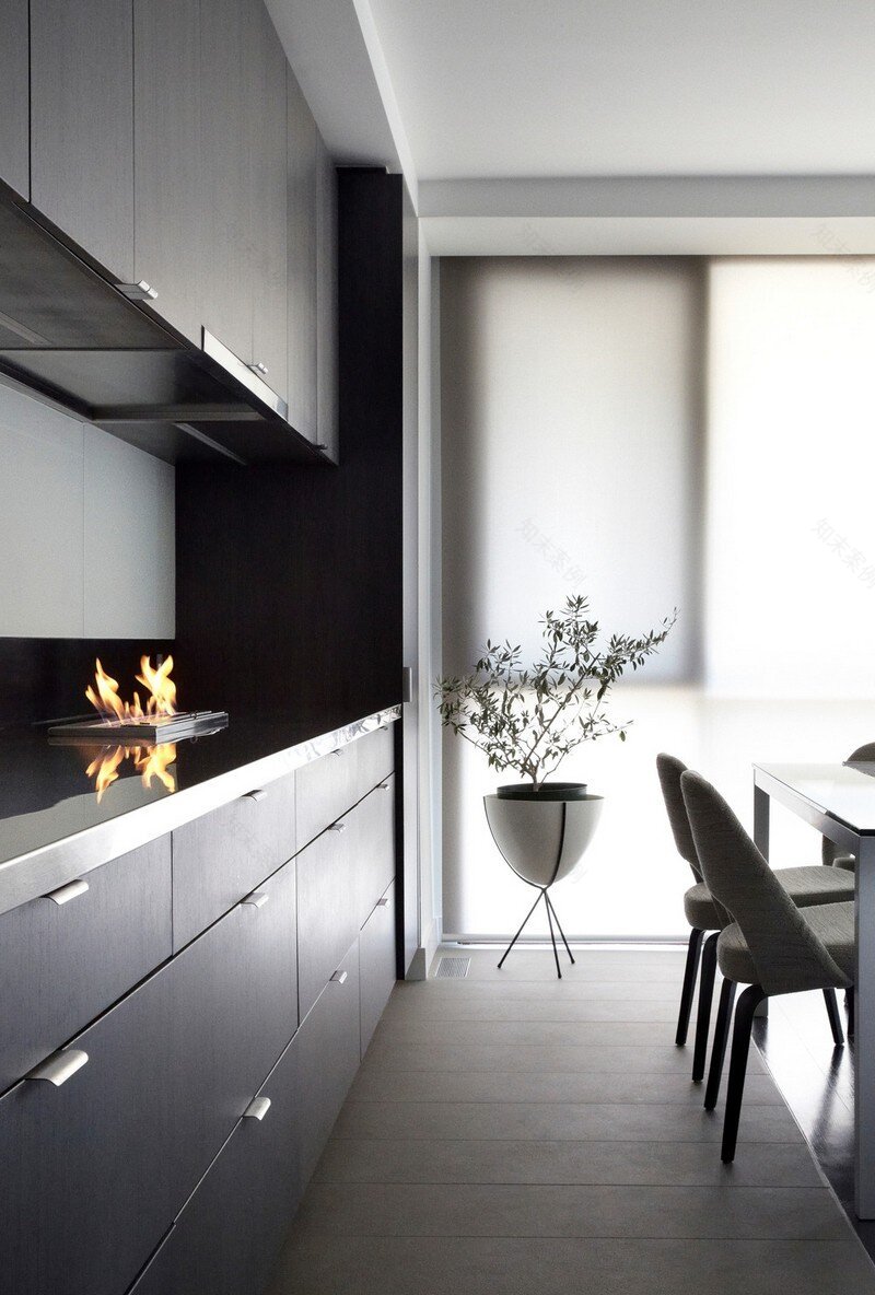 Traditional Toronto House Transformed into Tasteful Modern Home-19