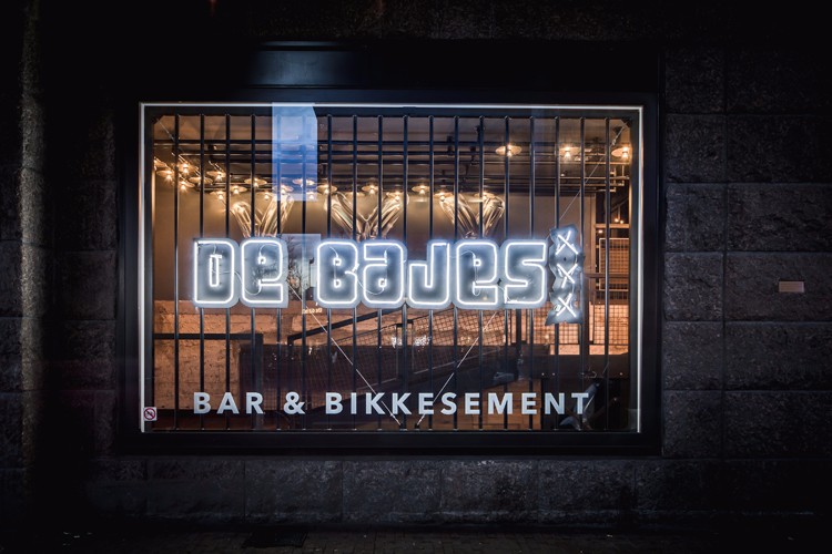 De Bajes 街头艺术餐厅-15