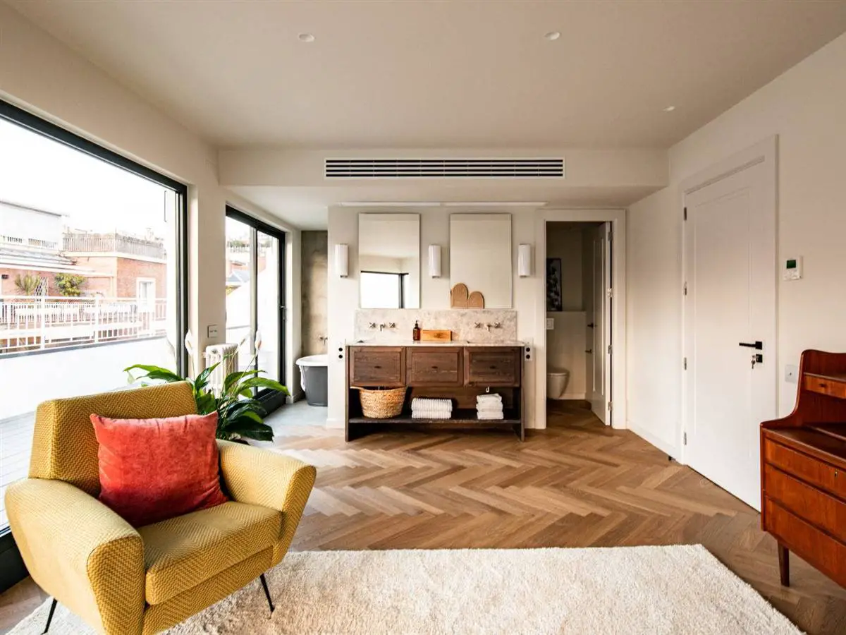 海景西班牙公寓 | 自然编织家具的温暖魅力-9