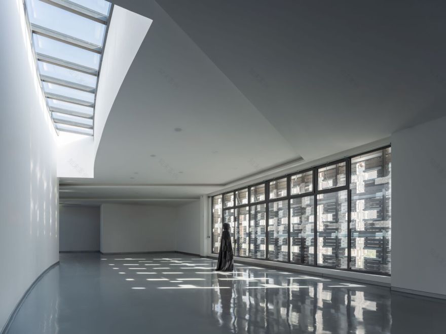 江南韵味 · 透明“面纱”下的教堂设计丨中国上海丨Wutopia Lab-20