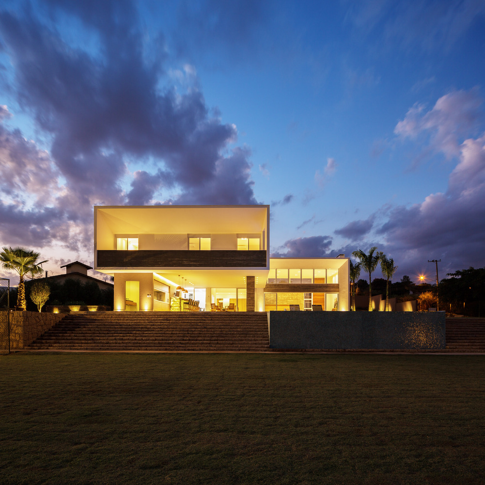 巴西"山谷之家" | 融入自然的私密空间-31