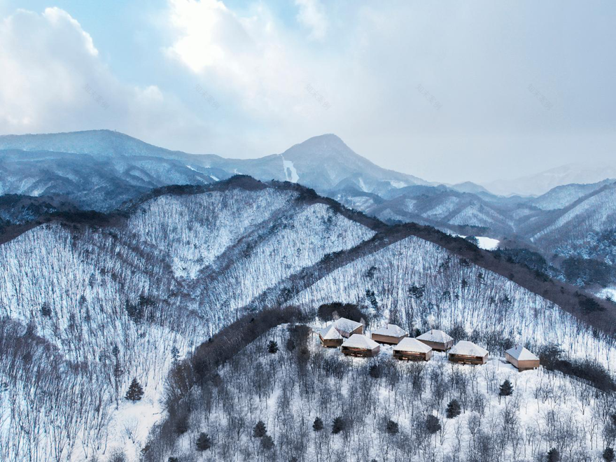 日本群马县水上町 NOT A HOTEL 温泉别墅丨SUPPOSE DESIGN OFFICE-29