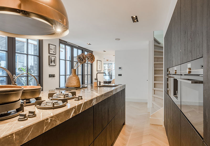 阿姆斯特丹 17 世纪独特运河房里的时尚斯堪的纳维亚公寓-9