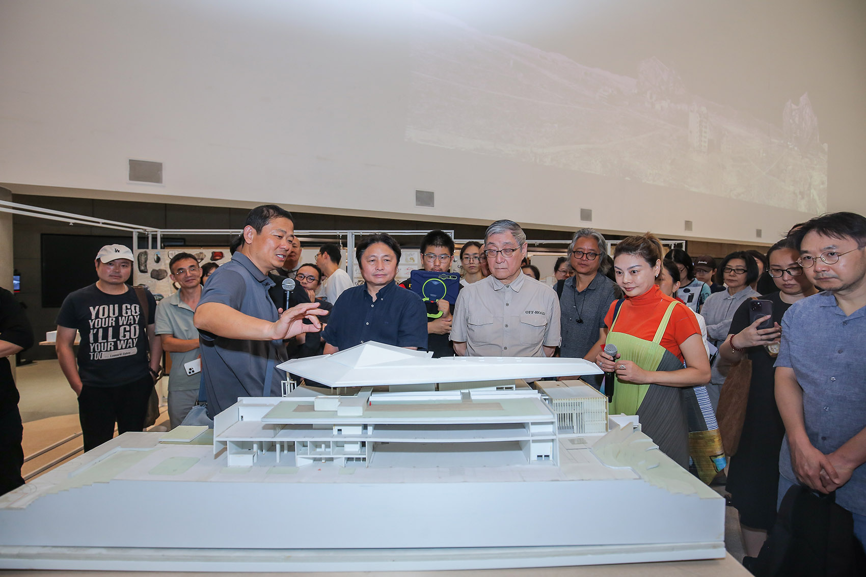 回家:“矶崎新:一个世界公民眼中的中国”x“溯流而上:央美建筑青年创作展”双展同启-24