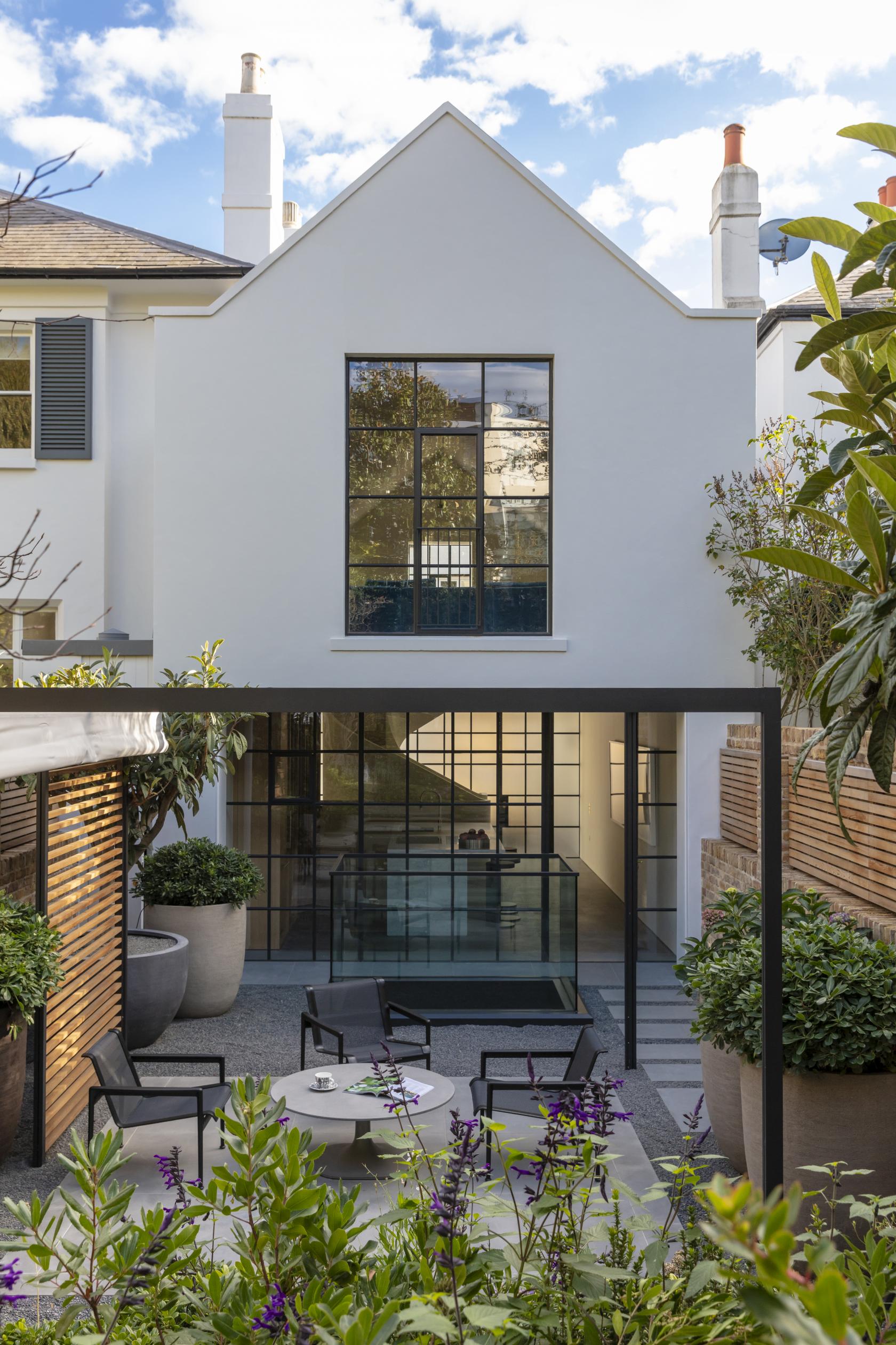 Minimalist house in Londons Kensington designed by Spink    斯宾克设计的伦敦肯辛顿极简主义住宅-10