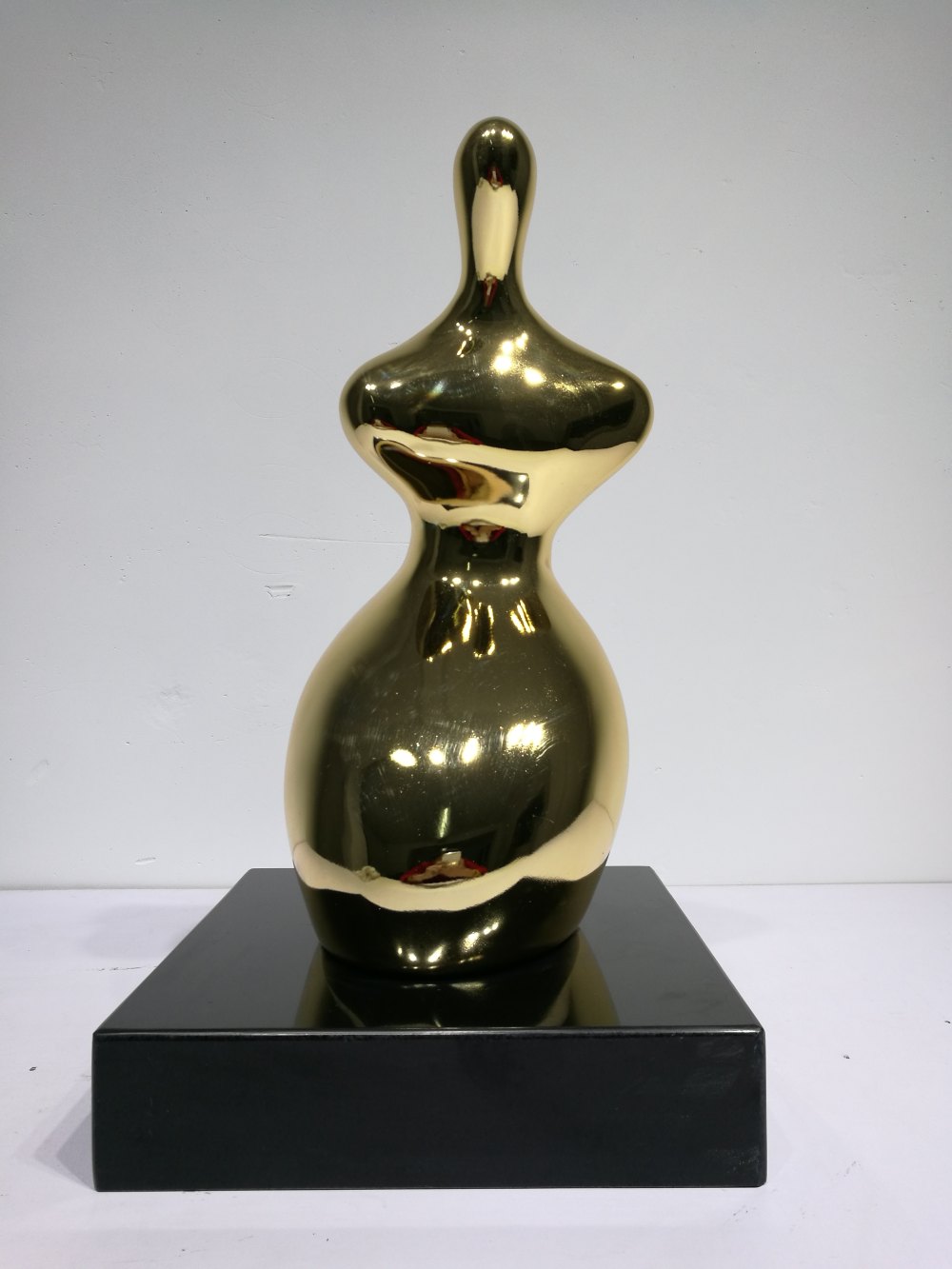 酒店艺术摆件打造独特空间氛围-35