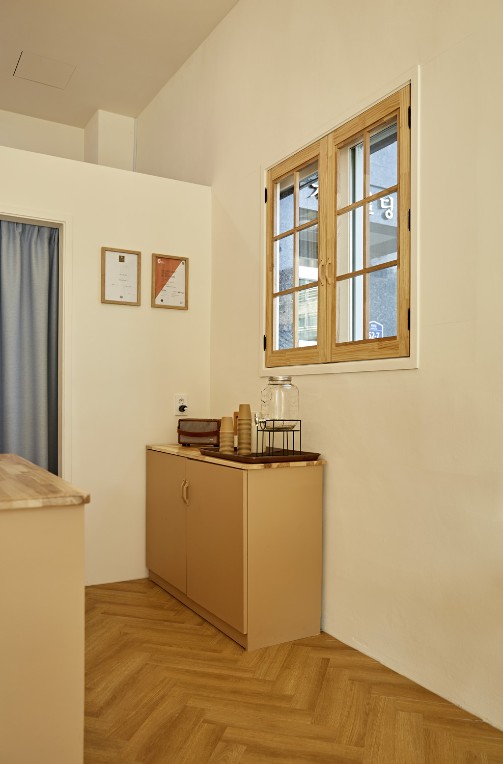 温馨 18 平米咖啡厅，打造温暖氛围-16